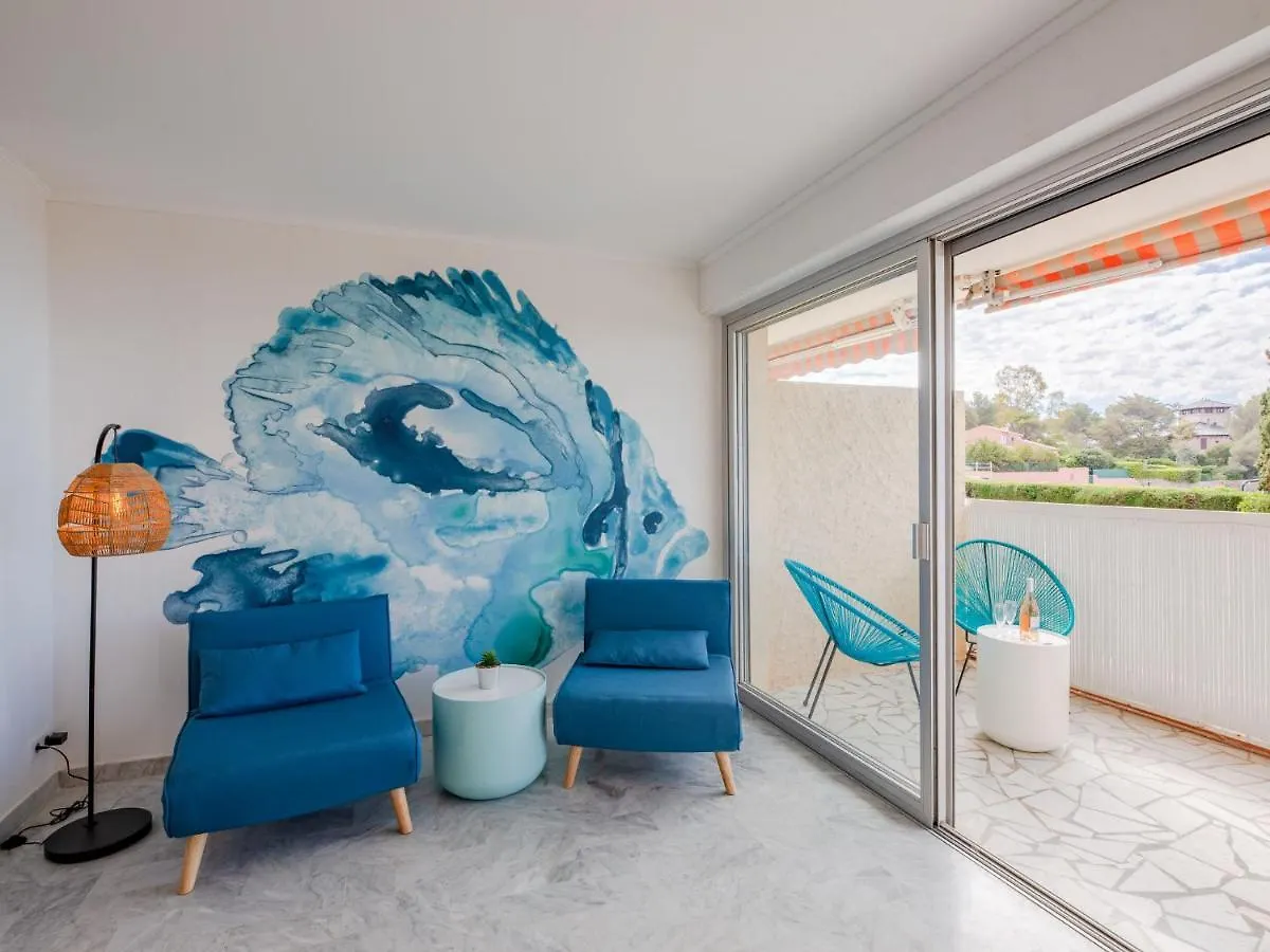 Apartment Studio Residence Les Gemeaux By Interhome Saint-Raphael