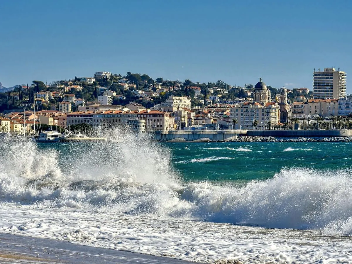 Studio Residence Les Gemeaux By Interhome Saint-Raphael  Apartment Saint-Raphael (Var)
