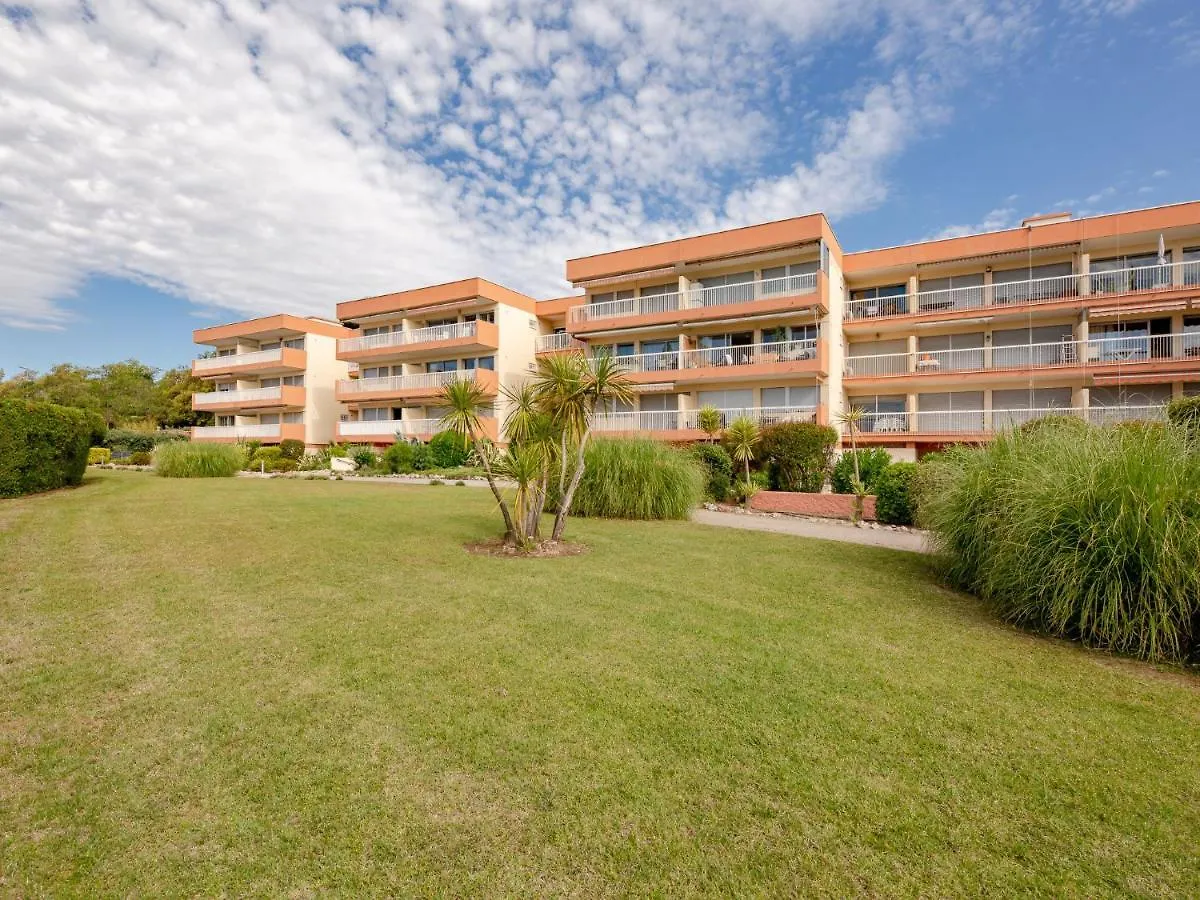 Studio Residence Les Gemeaux By Interhome Saint-Raphael  Saint-Raphael (Var)