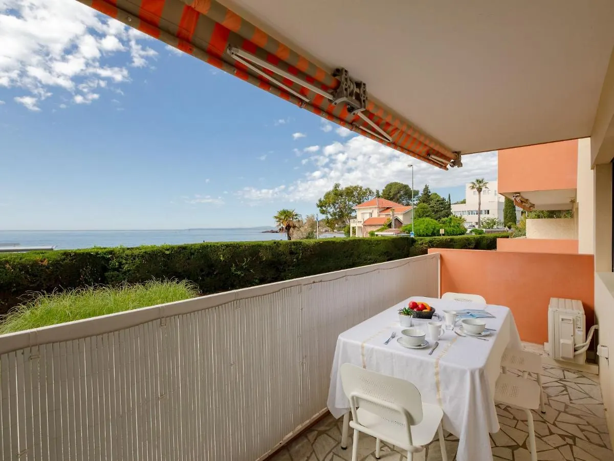 Apartment Studio Residence Les Gemeaux By Interhome Saint-Raphael  France